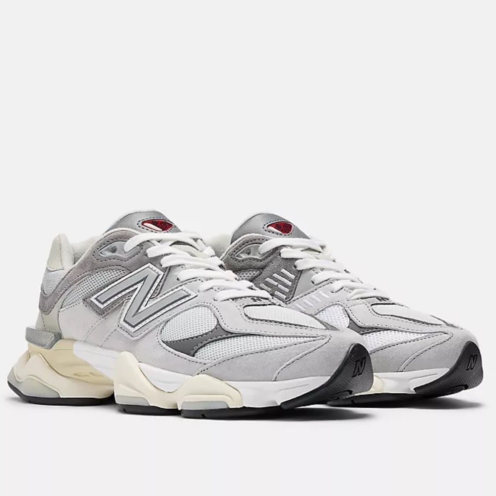 New Balance 9060 Sneakers